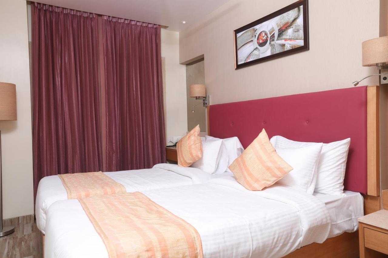 Hotel Cliffton Мумбаи Экстерьер фото