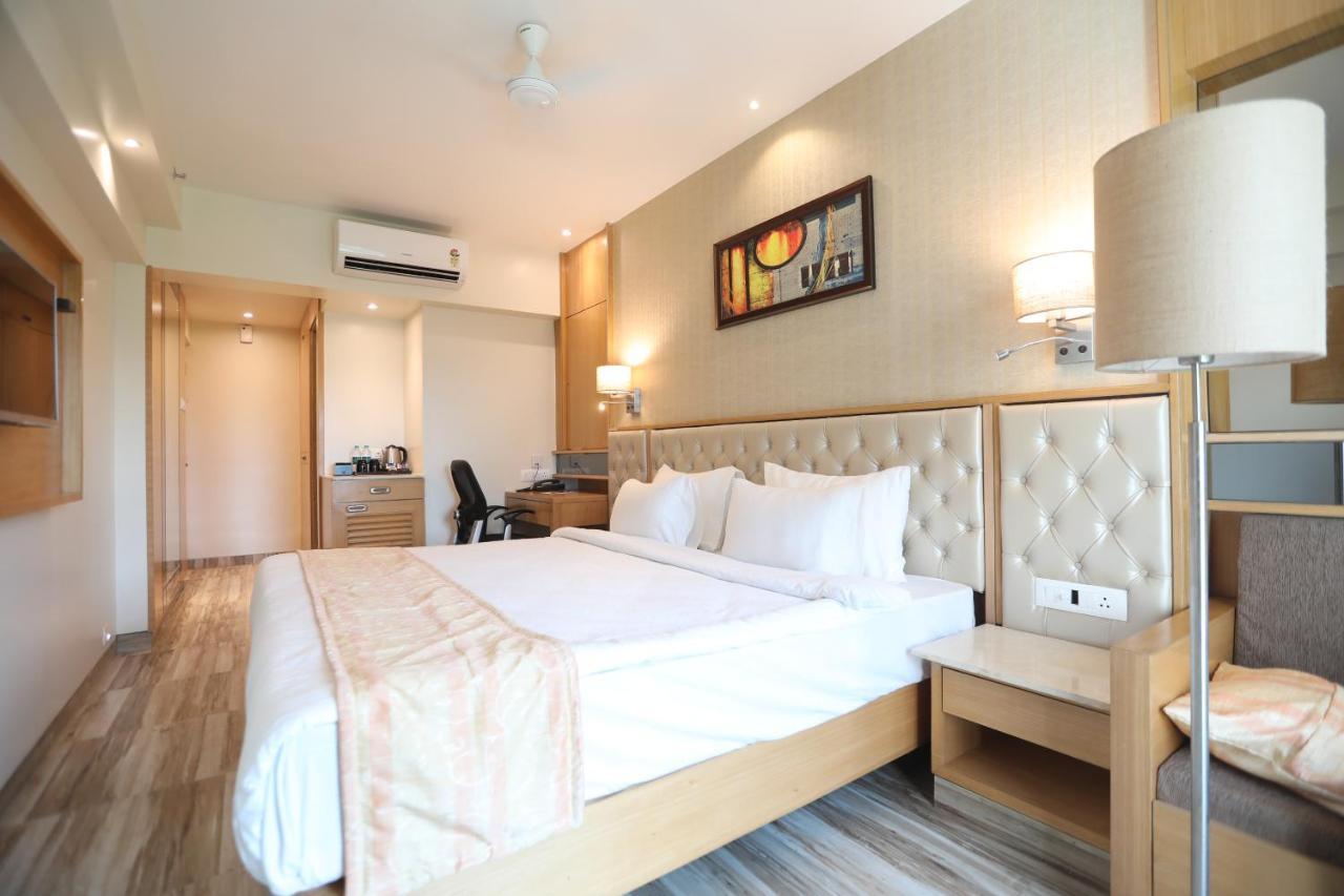 Hotel Cliffton Мумбаи Экстерьер фото