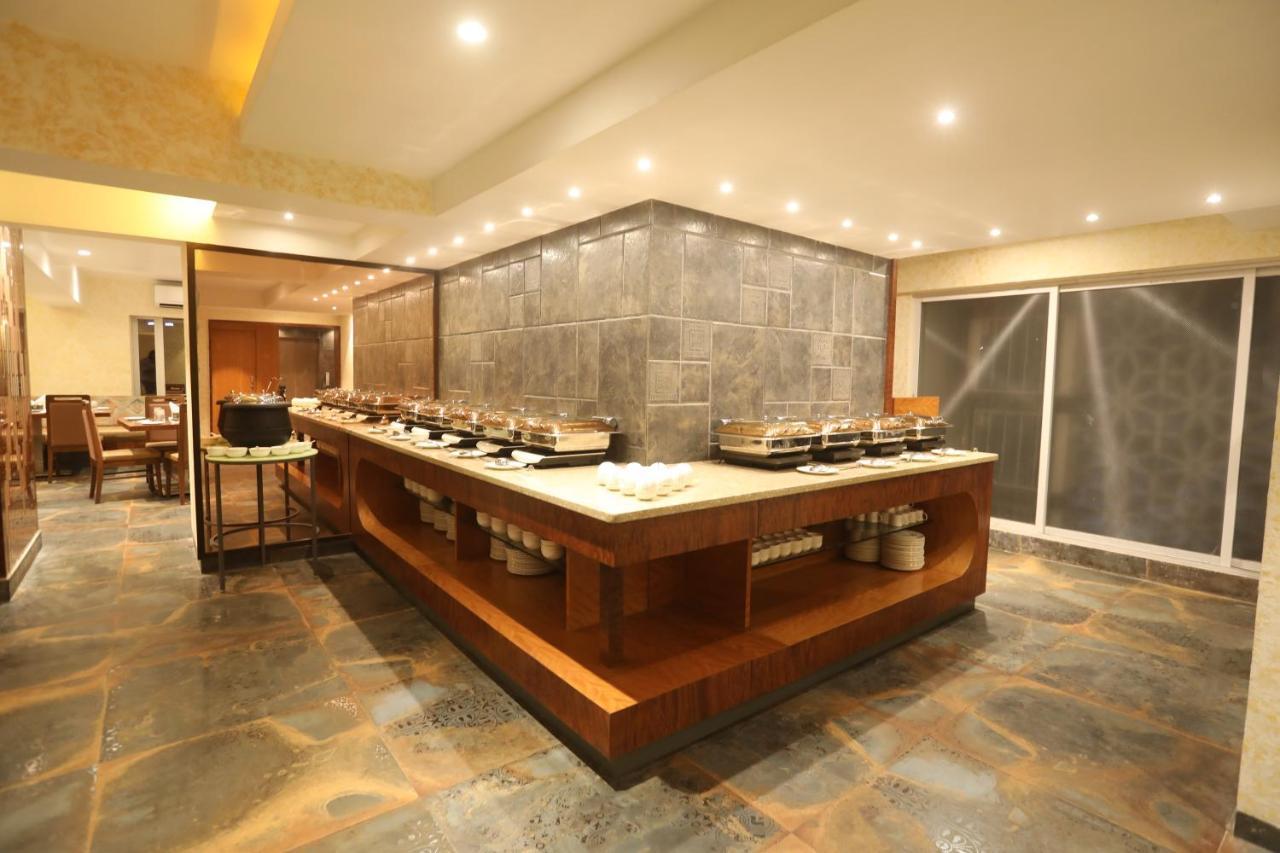 Hotel Cliffton Мумбаи Экстерьер фото